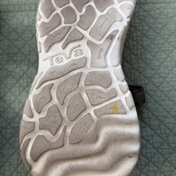 Teva Size 10 MaxComf Sandals - Picture 3 of 4